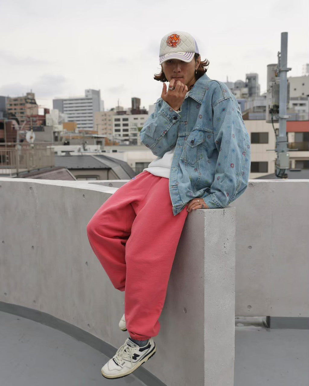 Sweat pants($) / Mouth (Pink)