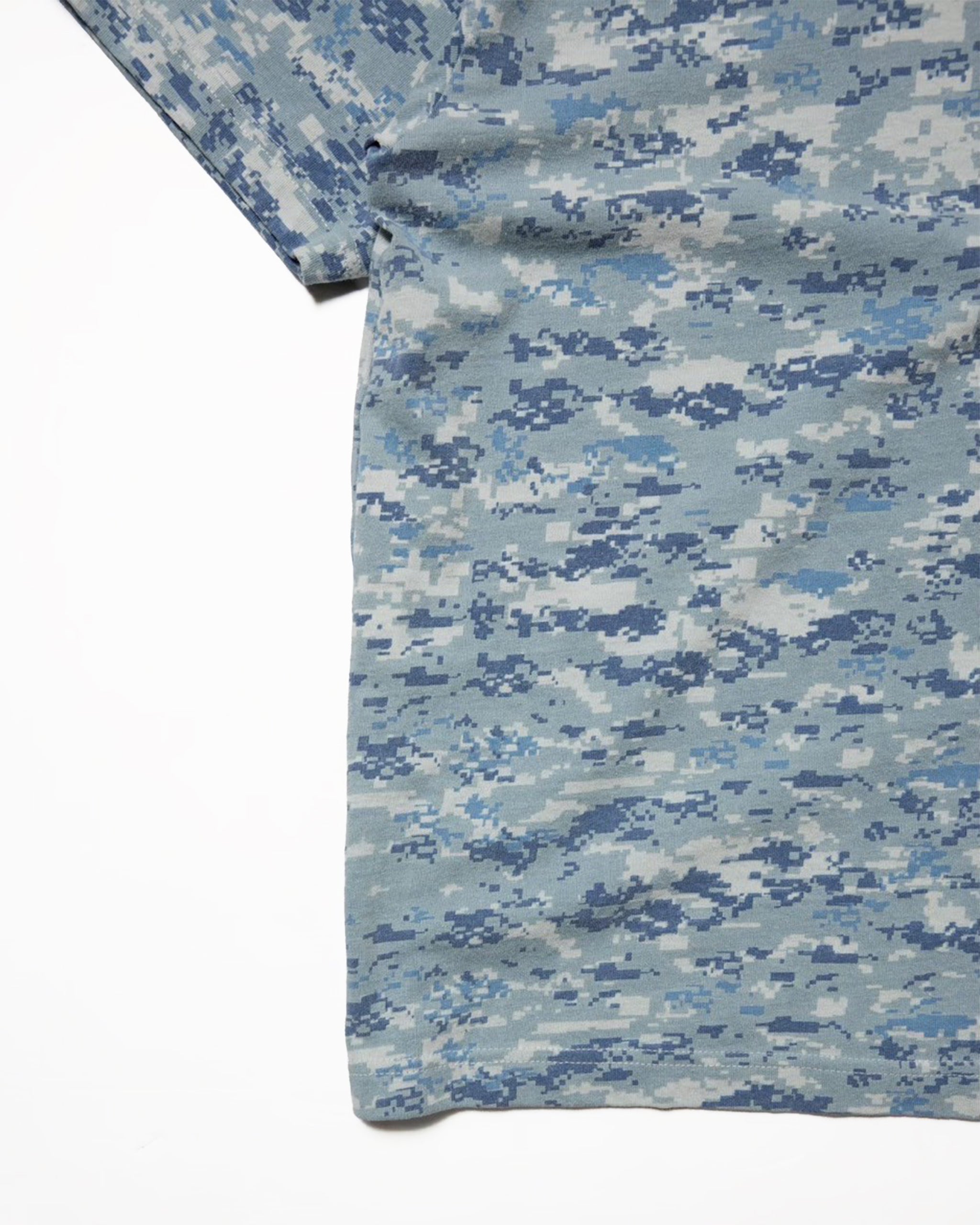 t-shirts indigo Degital Camo / Shy Guy