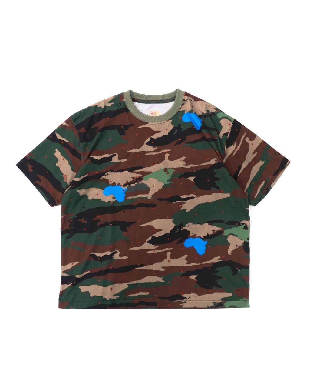 W.A.T.W -Tshirts / Cyndi (WE ARE THE WOODLAND CAMO)